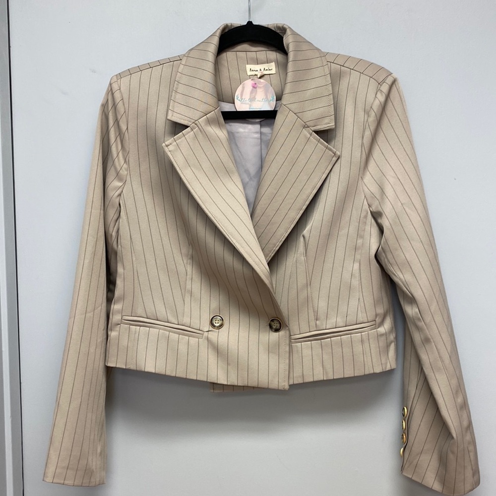 Aaron & Amber Women’s Cropped Jacket